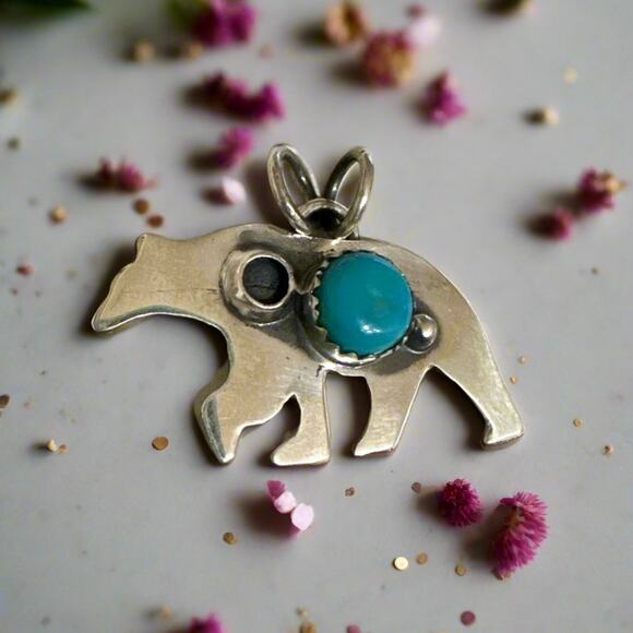 Turquoise Southwestern Bear Pendant - Picture 2 of 5